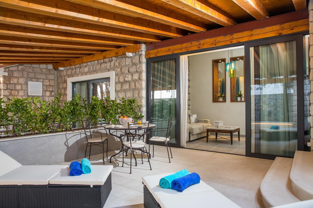 Villa Diamond Mlini Luaran gambar