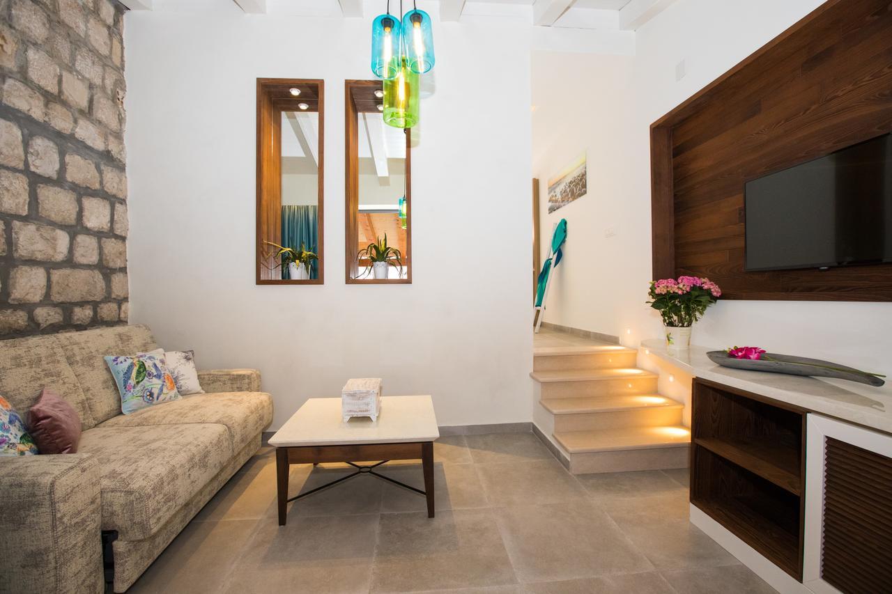 Villa Diamond Mlini Luaran gambar